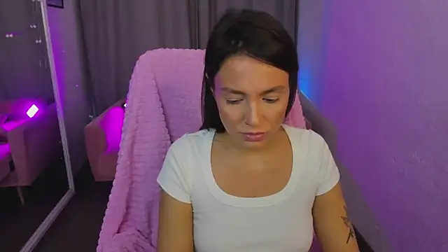 Naila Whisper online show from 11/08/25, 02:09