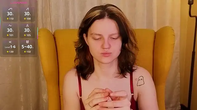 LatinaHuguenin online show from 02/26/26, 06:52