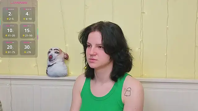 LatinaHuguenin online show from 01/11/26, 07:04