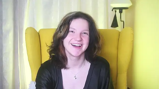 LatinaHuguenin online show from 03/09/26, 07:06