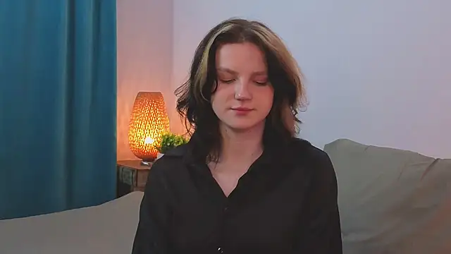 LatinaHuguenin online show from 04/02/26, 09:10