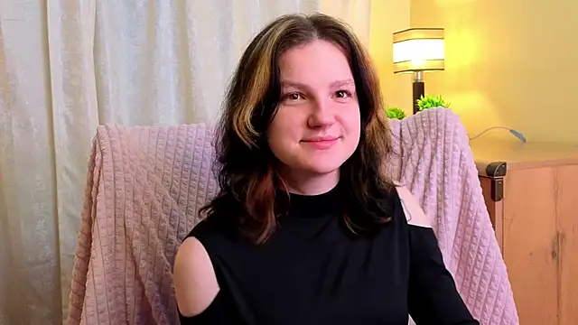 LatinaHuguenin online show from 04/08/26, 09:05