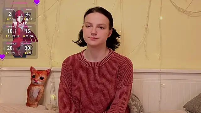 LatinaHuguenin online show from 12/05/25, 07:07