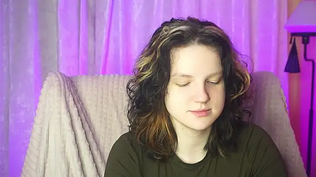 LatinaHuguenin online show from 03/13/26, 08:14