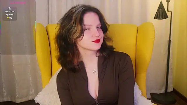 LatinaHuguenin online show from 03/07/26, 06:57