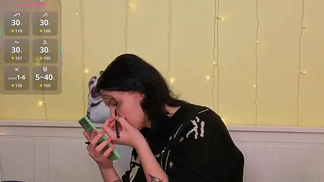 LatinaHuguenin online show from 01/13/26, 07:12