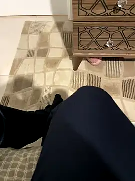 Snapshot of saveur_orient chatting on 11/04/25, 07:50 saveur orient online show from 11/04/25, 07:50