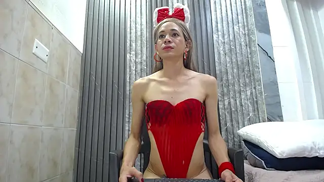 Caitlyn-Joness  online show from 11/29/25, 05:46