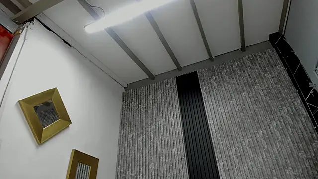 Caitlyn-Joness  online show from 11/26/25, 07:47