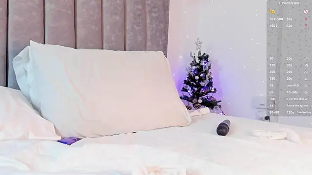 Veronica3   online show from 12/16/25, 01:54