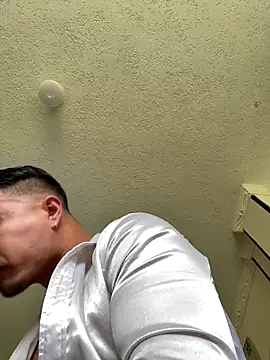 RaySullivan online show from 12/14/25, 04:01