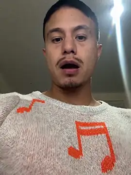 Snapshot of RaySullivan chatting on 11/07/25, 12:04 RaySullivan online show from 11/07/25, 12:04