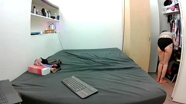 Empress Lilith online show from 01/16/26, 08:13