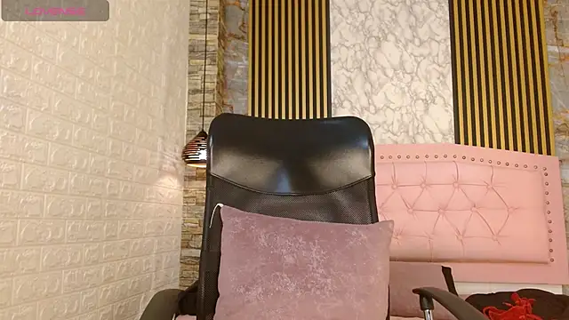 griselle rousse online show from 11/30/25, 10:27