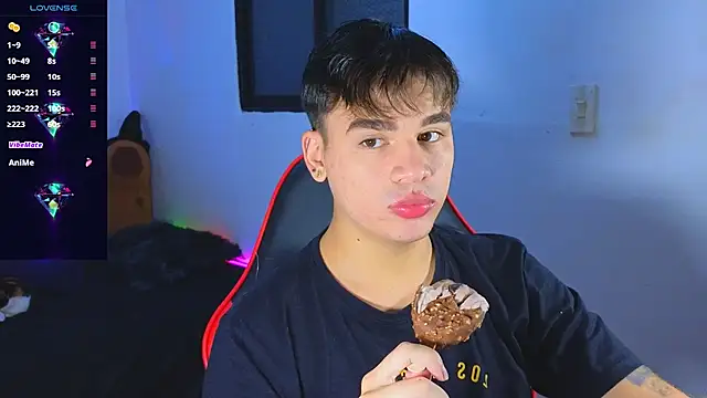 Snapshot of Maiicoll_coleman chatting on 01/14/26, 04:27 Maiicoll coleman online show from 01/14/26, 04:27