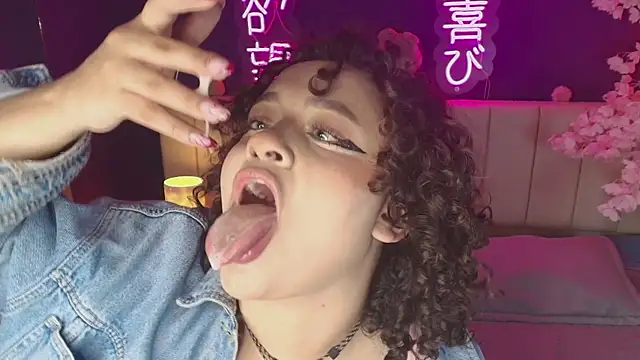  sarahRose online show from 04/18/26, 03:53