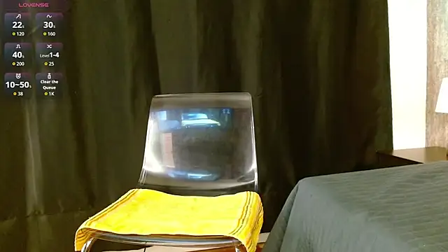 Snapshot of Rosalie_Durand chatting on 06/10/26, 02:18 Rosalie Durand online show from 06/10/26, 02:18