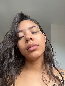 catee martinez online show from 11/13/25, 04:44