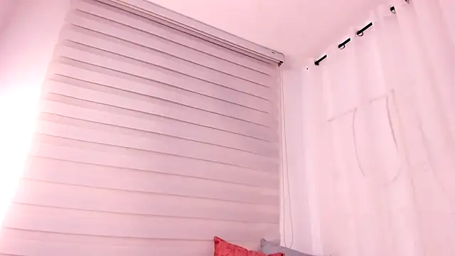 Snapshot of Irishottt chatting on 02/22/26, 02:36 Irishottt online show from 02/22/26, 02:36