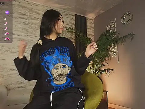  Amber 09 online show from 12/02/25, 04:25