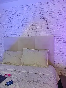 April Kay online show from 12/22/25, 03:39