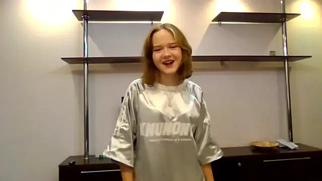 Snapshot of AlissaGerardo chatting on 11/05/25, 01:25 AlissaGerardo online show from 11/05/25, 01:25