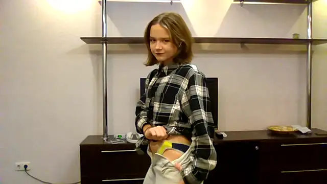 AlissaGerardo online show from 11/06/25, 12:20