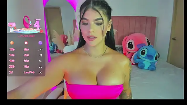 Janettcruz online show from 11/18/25, 09:07