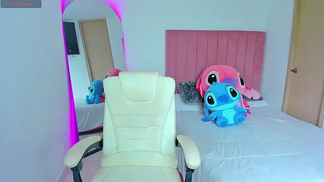 Janettcruz online show from 02/24/26, 07:26