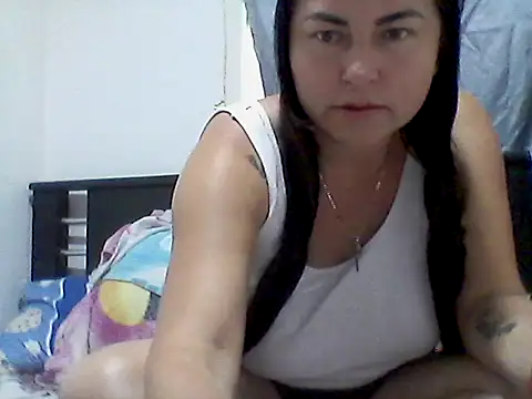 orianaxx01 online show from 01/16/26, 06:12