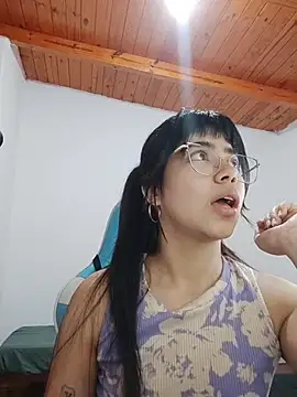 Eliza Blue online show from 12/19/25, 08:44