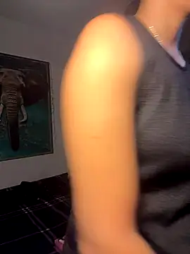 alisaa jhons1 online show from 12/20/25, 09:06