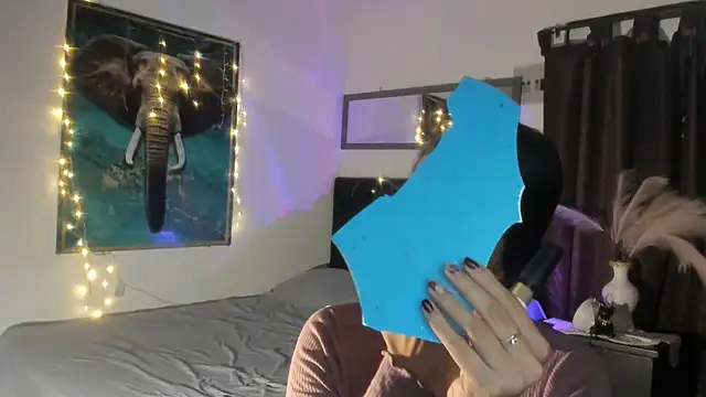 alisaa jhons1 online show from 01/06/26, 11:09