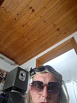 AgnesCross39 online show from 03/07/26, 08:14
