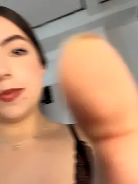 Koralyn 44 online show from 11/06/25, 09:30