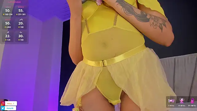 Heicy--01 online show from 11/21/25, 08:19