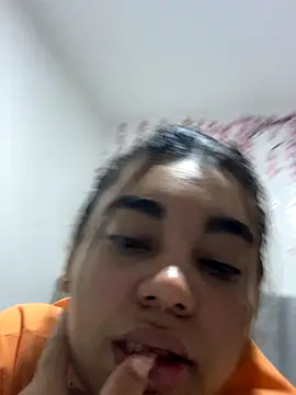 Anny arango1 online show from 12/15/25, 03:34