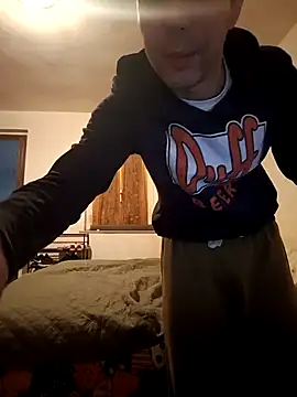 Snapshot of MacabretteAndMalaky chatting on 02/17/26, 04:15 MacabretteAndMalaky online show from 02/17/26, 04:15