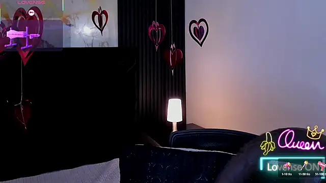 Snapshot of Lalalemoonds chatting on 02/14/26, 02:50 Lalalemoonds online show from 02/14/26, 02:50