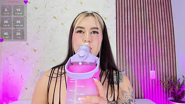 JimenaWhite online show from 06/19/26, 03:34