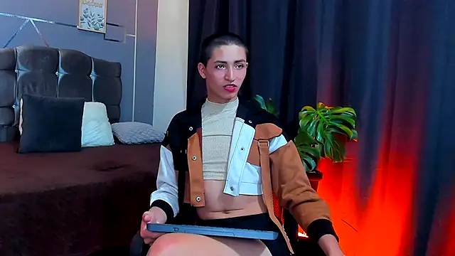 Snapshot of the_prince_sam chatting on 11/05/25, 02:42 the prince sam online show from 11/05/25, 02:42