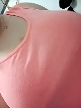 Snapshot of Reichel05_ chatting on 02/27/26, 03:23 Reichel05 online show from 02/27/26, 03:23