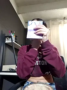 Celeste Moretti online show from 12/18/25, 02:32