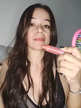 danielamonet online show from 05/08/26, 01:09