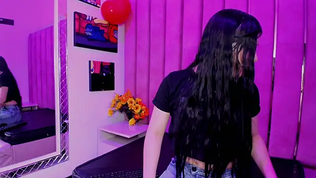 Victoria 14 online show from 02/20/26, 03:14