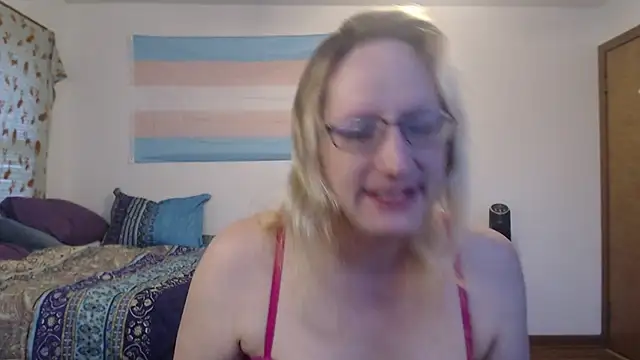 Savanah Banana  online show from 05/31/26, 10:32