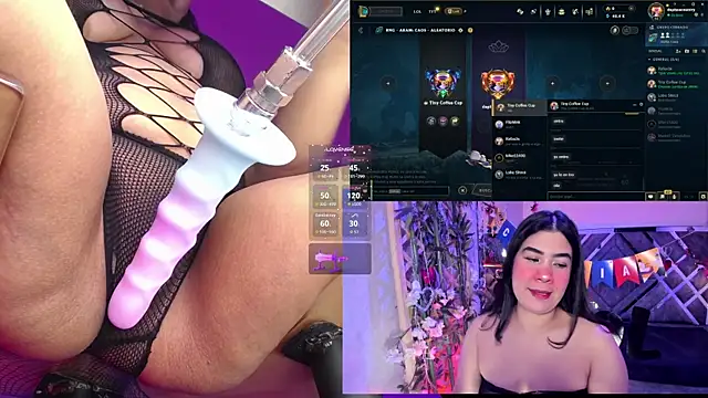 Snapshot of DaphneContry chatting on 06/23/26, 04:43 DaphneContry online show from 06/23/26, 04:43