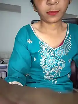 Isha kumari 69 online show from 05/23/26, 01:48