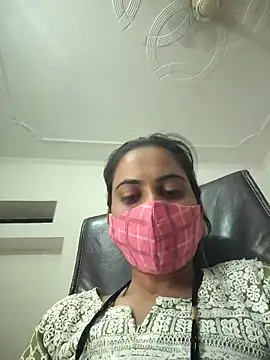 Isha kumari 69 online show from 05/22/26, 12:36