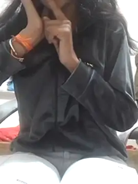 Isha kumari 69 online show from 01/10/26, 06:03